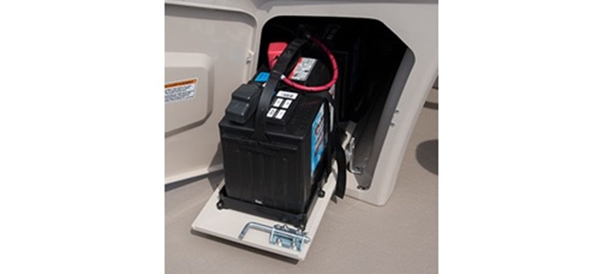 Battery storage under the console, included in the optional Trolling Motor Installation Package