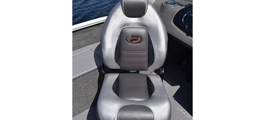 2 folding seats 