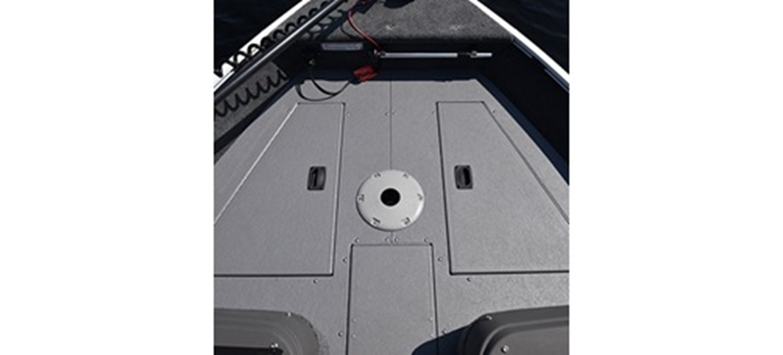 Bow raised casting platform