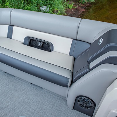 Bow lounger