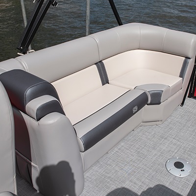 Stern lounger